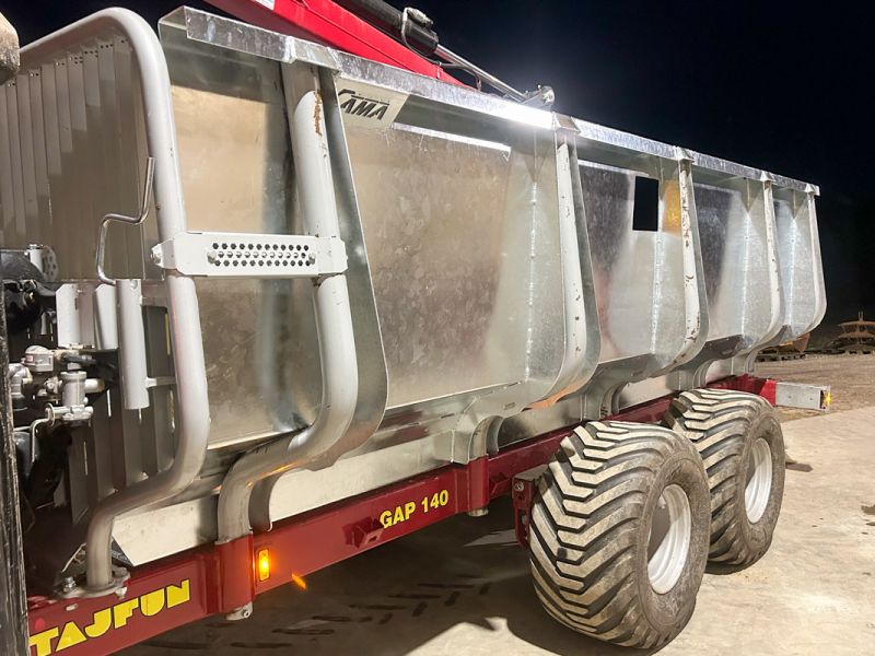 Sonderbau aus Metall direkt vom Hersteller, Stahlblech verzinkt für Blechwanne von Rückewagen als Astwanne, Reißigwanne für jeden Rückewagen möglich