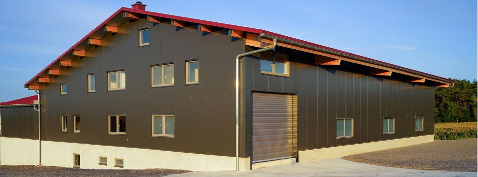 Firmengelände von AMA Maschinen in Niederbayern, Deutschland