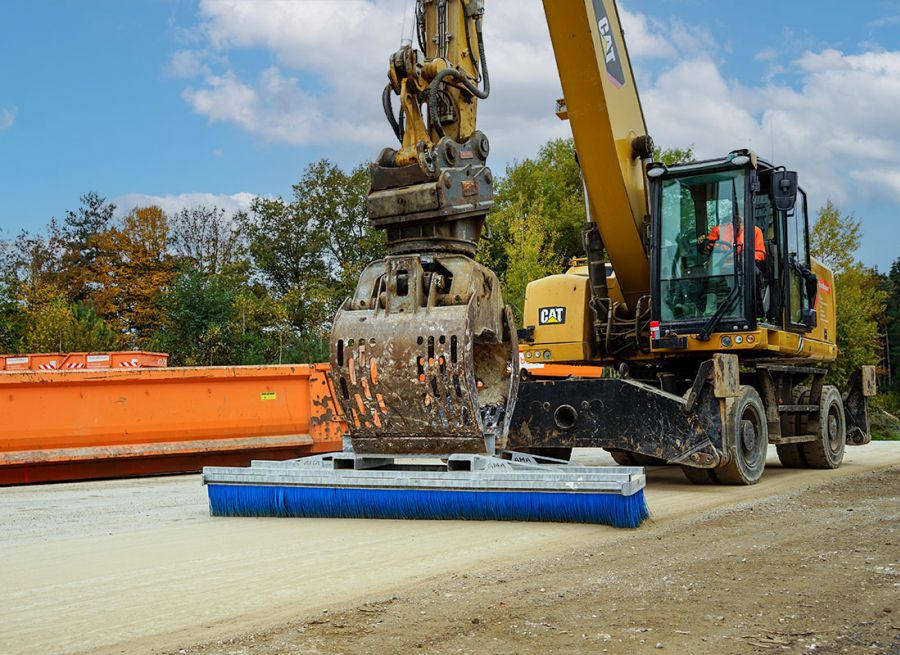 10-reihiger Kehrbesen für Bagger von AMA