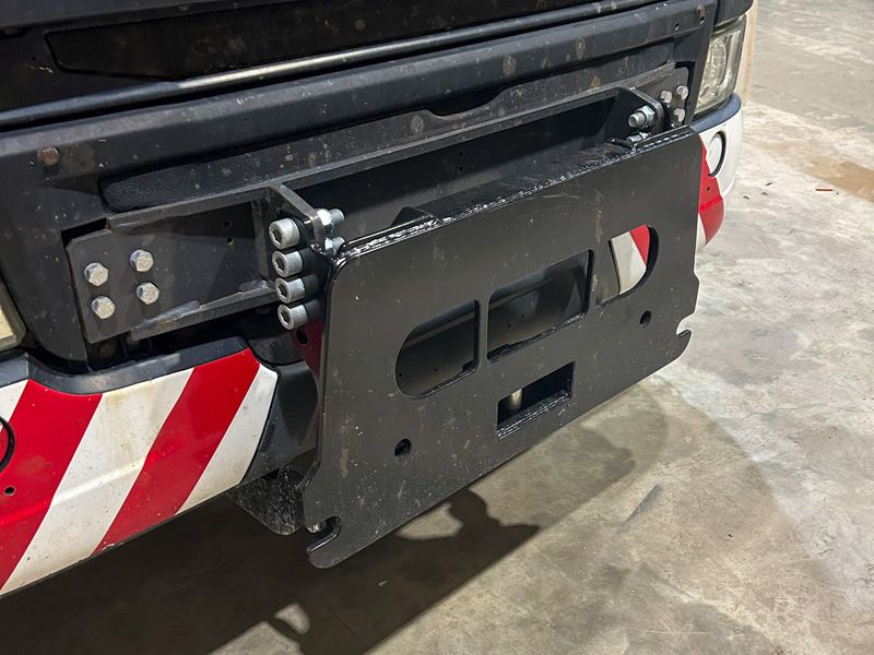 Sonderbau für Bauhhoffahrzeuge, Fronschild